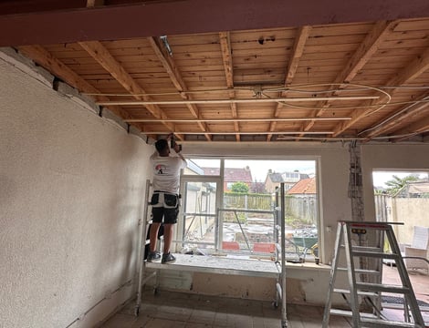 Gipsplaten plaatsen voor strakke wanden en plafonds